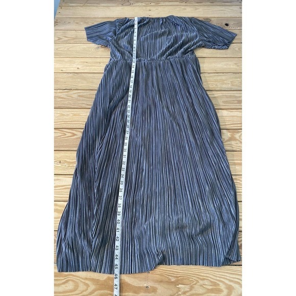 All in Favor Ribbed Wrap Dress Size Small Women’s Grey - Picture 5 of 6